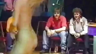 Jolie femme infidèle baise avec l'entraîneur xxx rihanna