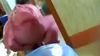 Jolie fille en peluche film porno brigitte lahaie dans la chatte par vibromasseur