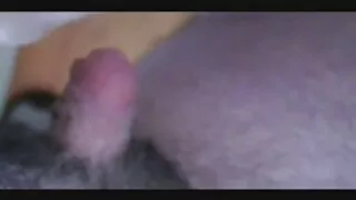 Après le travail, une plantureuse excitée se videos sexe gratuit masturbe avec un vibromasseur