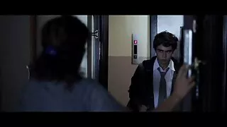 Léchage de cul macho bronzé avant le sex tape amateur sexe
