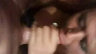 Une fille glamour branle porno moyen age la bite de son petit ami brutal