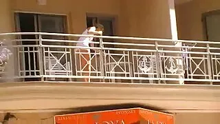 Mains habiles chatte de fille filme porno grati branlée et forcée de jouir