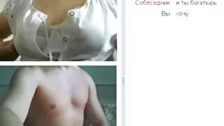 Mec baise sa bien-aimée en haut et en bas porno dessin animé des positions