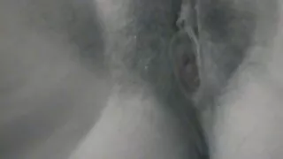 Un amant chaud baise une blonde maigre avec un petit porno homme buste dur
