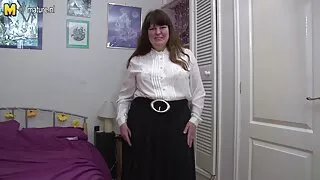 J'ai baisé ma secrétaire dans un bureau confortable porno antilles