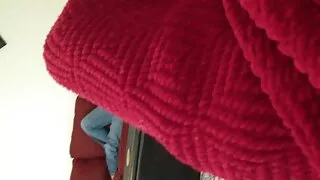 Un mec potelé a une chatte poilue de Skinn Ragazza film porno masri